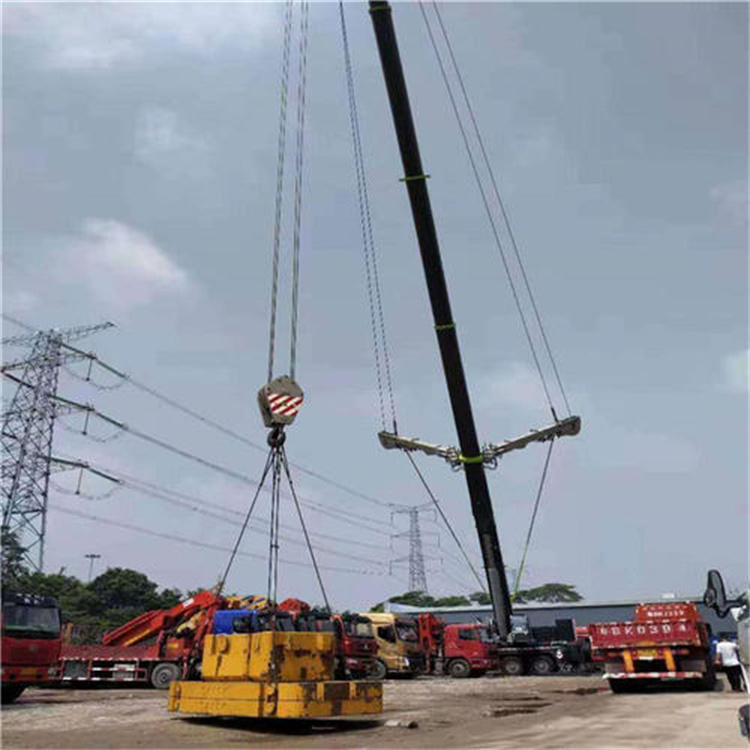 九所镇风电设备吊装